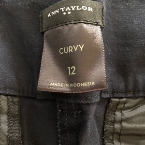 Ann Taylor Pants - Ann Taylor Curvy Cropped Pants — Navy (Size 12) Ann Taylor Pants - Ann Taylor Curvy Cropped Pants — Navy (Size 12)